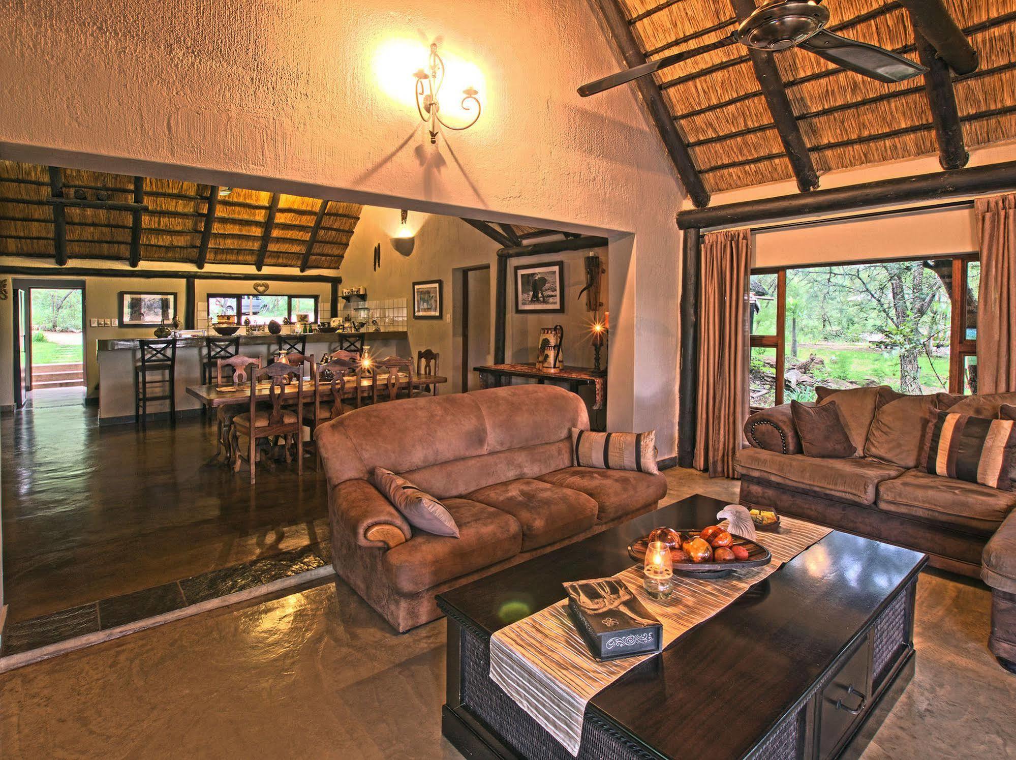 Raptor Retreat Game Lodge Hoedspruit Exteriör bild