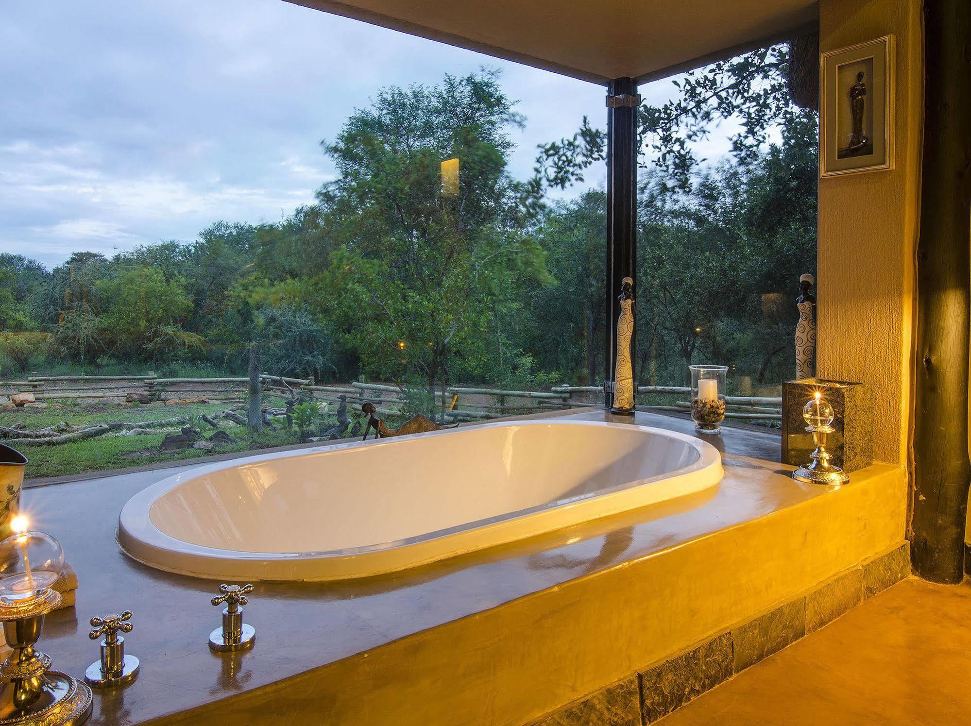 Raptor Retreat Game Lodge Hoedspruit Exteriör bild