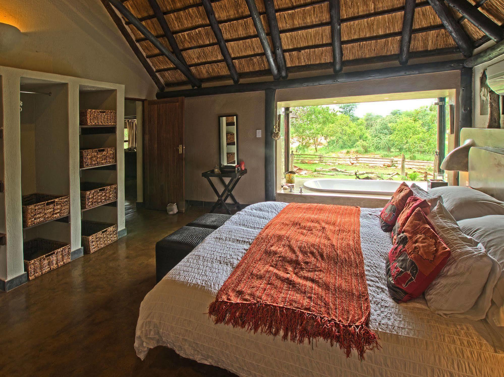 Raptor Retreat Game Lodge Hoedspruit Exteriör bild